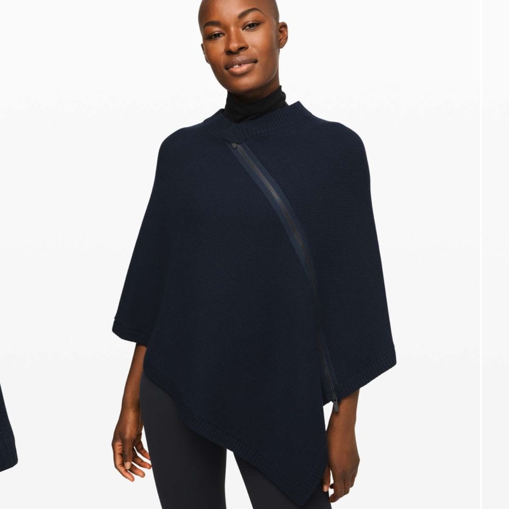 Lululemon On The Go Poncho in True Navy